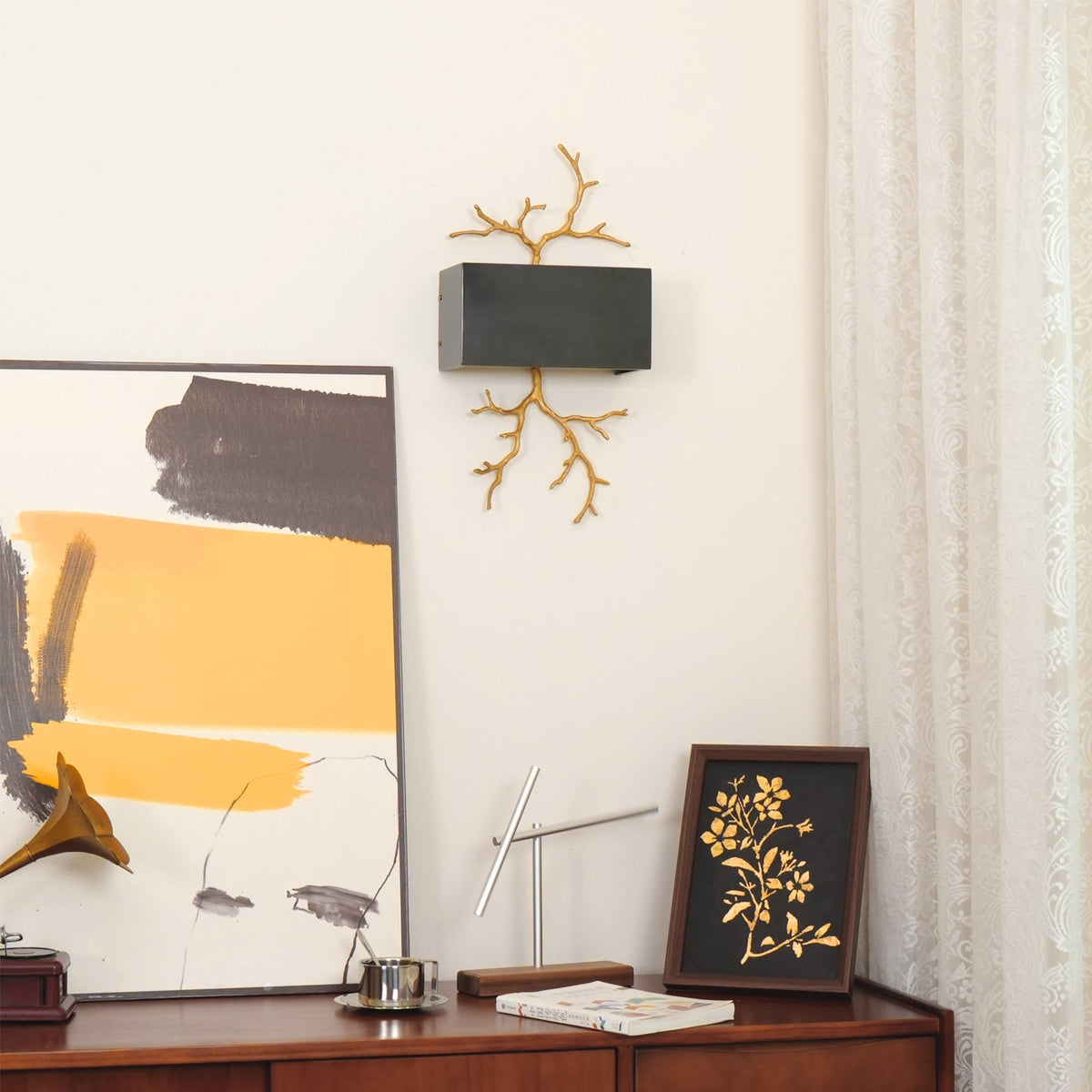 Brass Branch Wall Lamp – detail 3