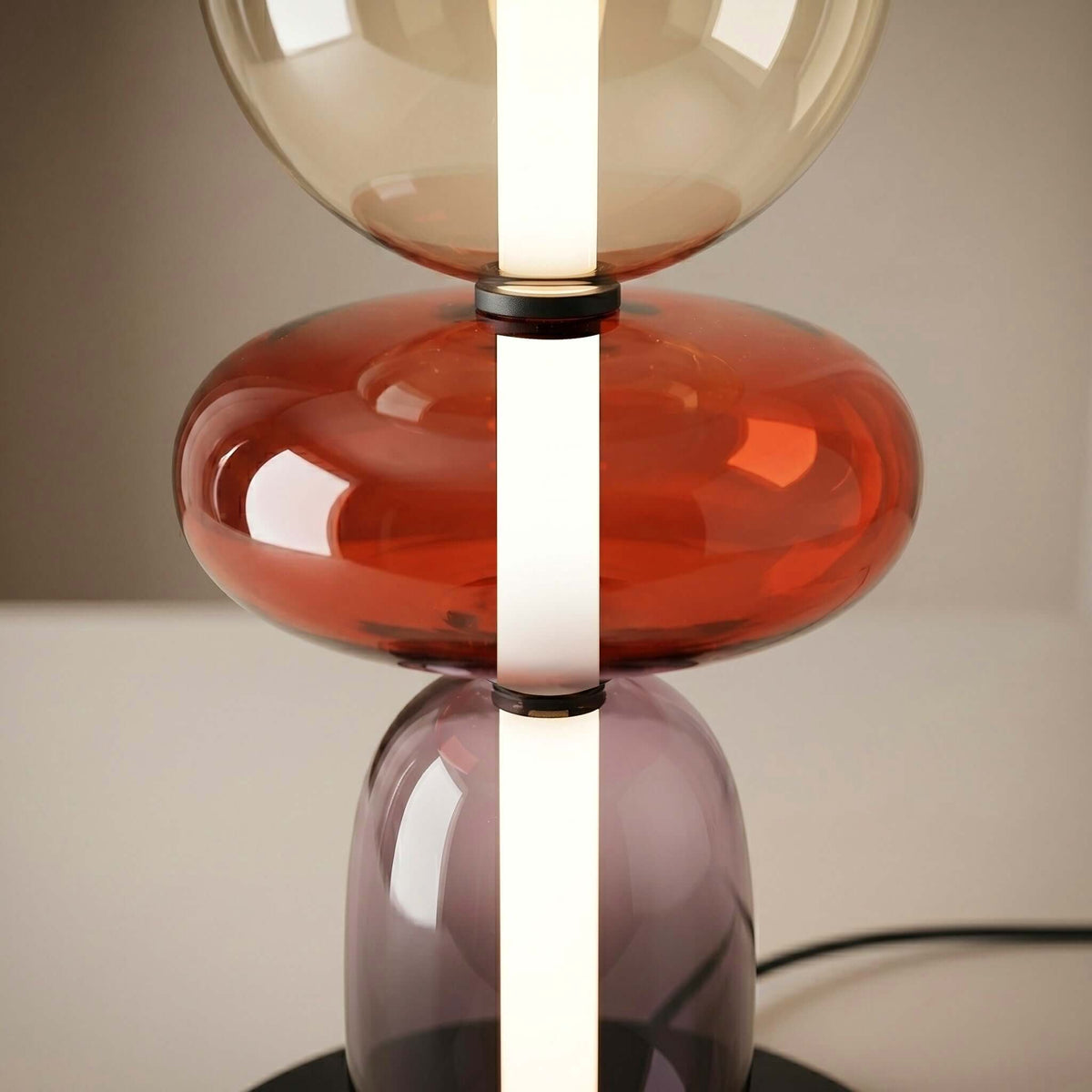 Lampada da tavolo Veniaira