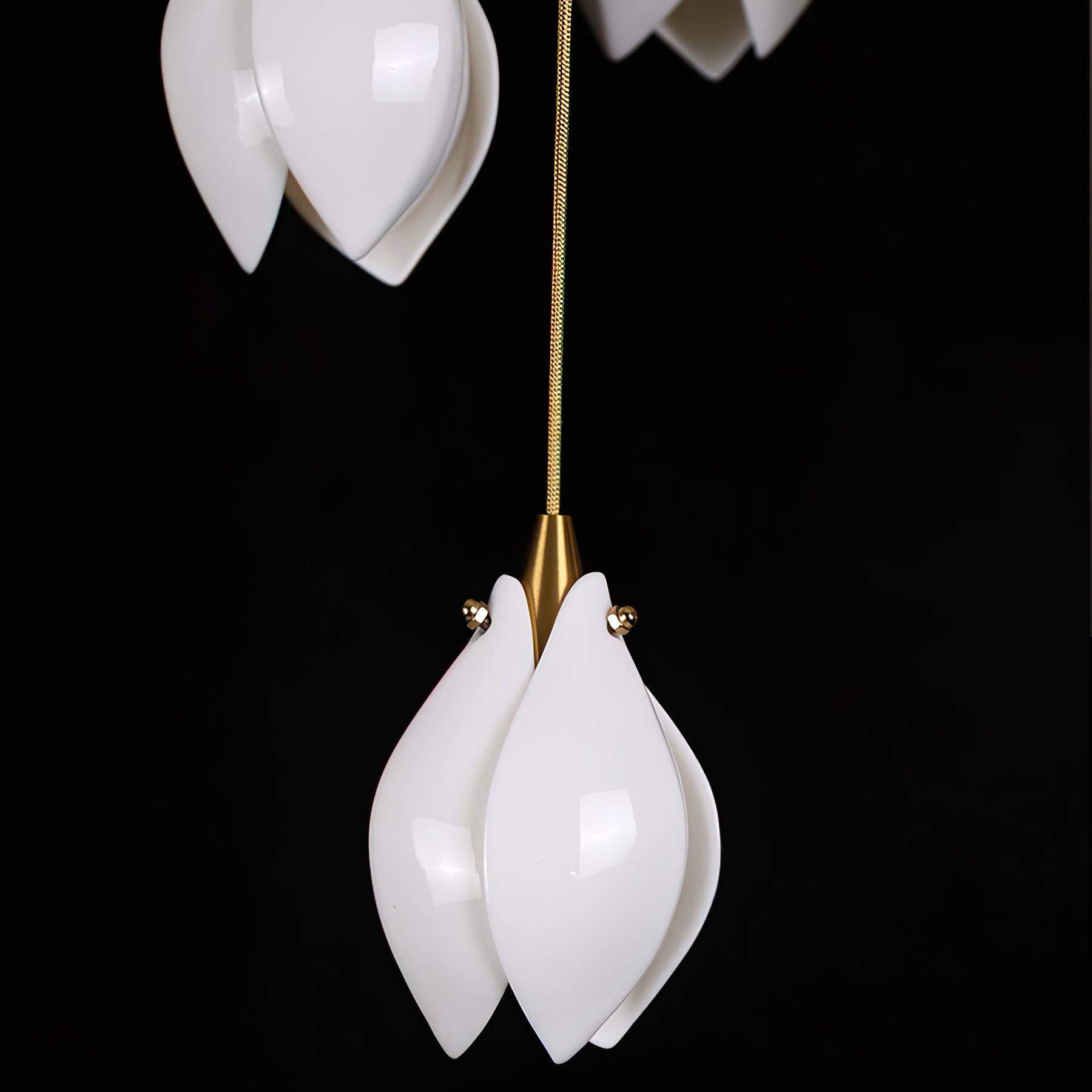 Lampada a sospensione floreale Fenoriano