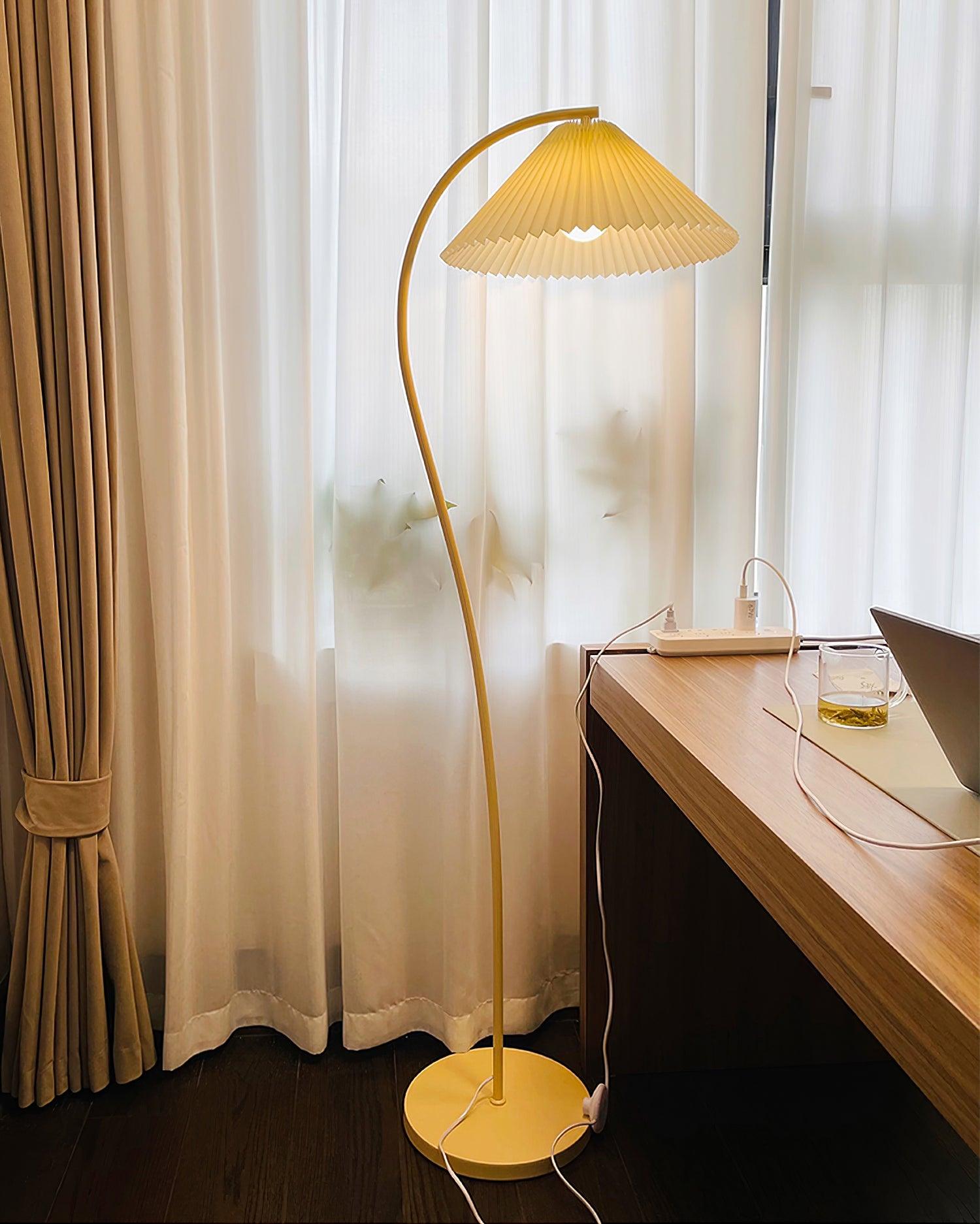 Lampada da terra Renvela