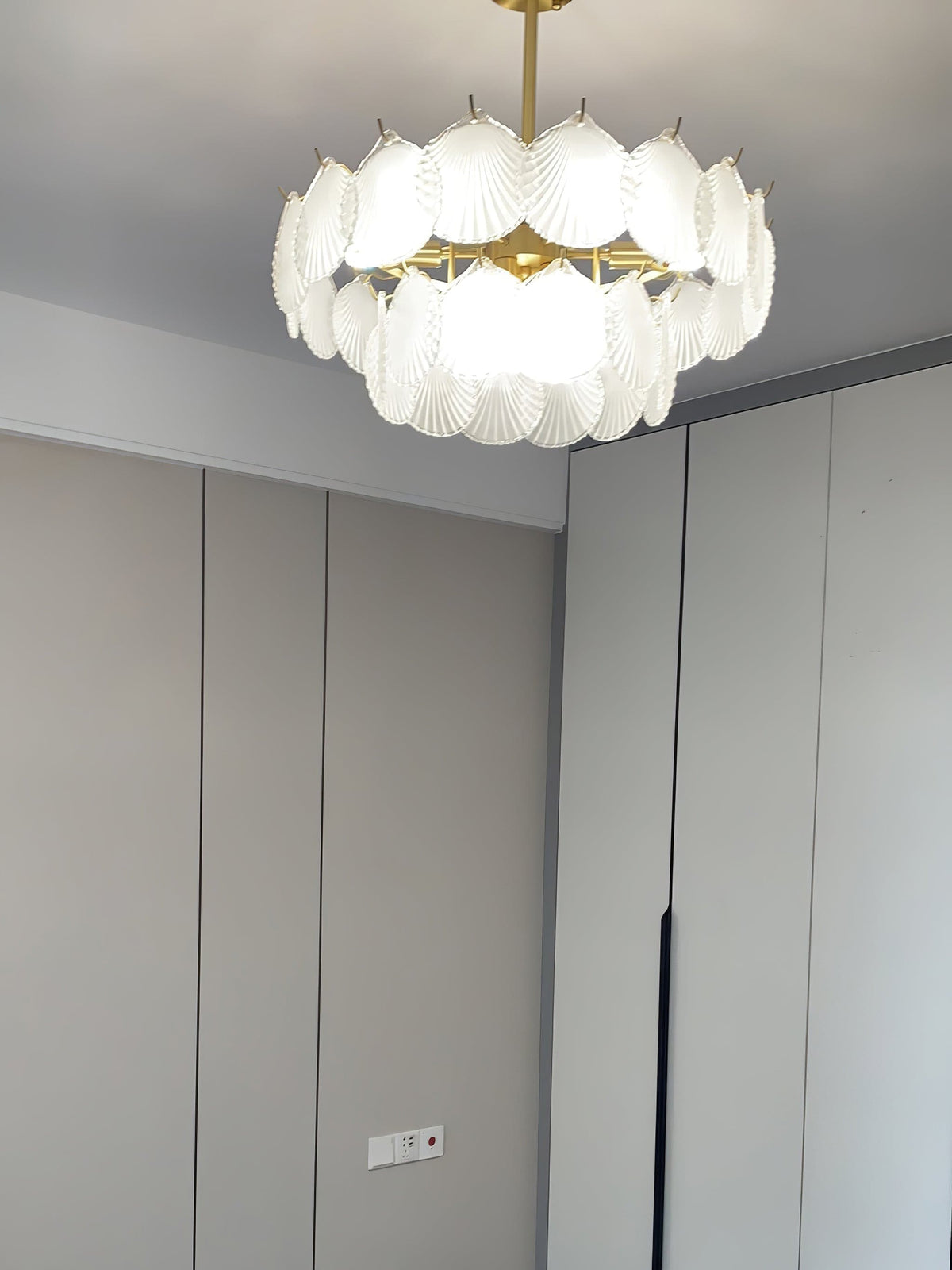 Shell Glass Chandelier – detail 23
