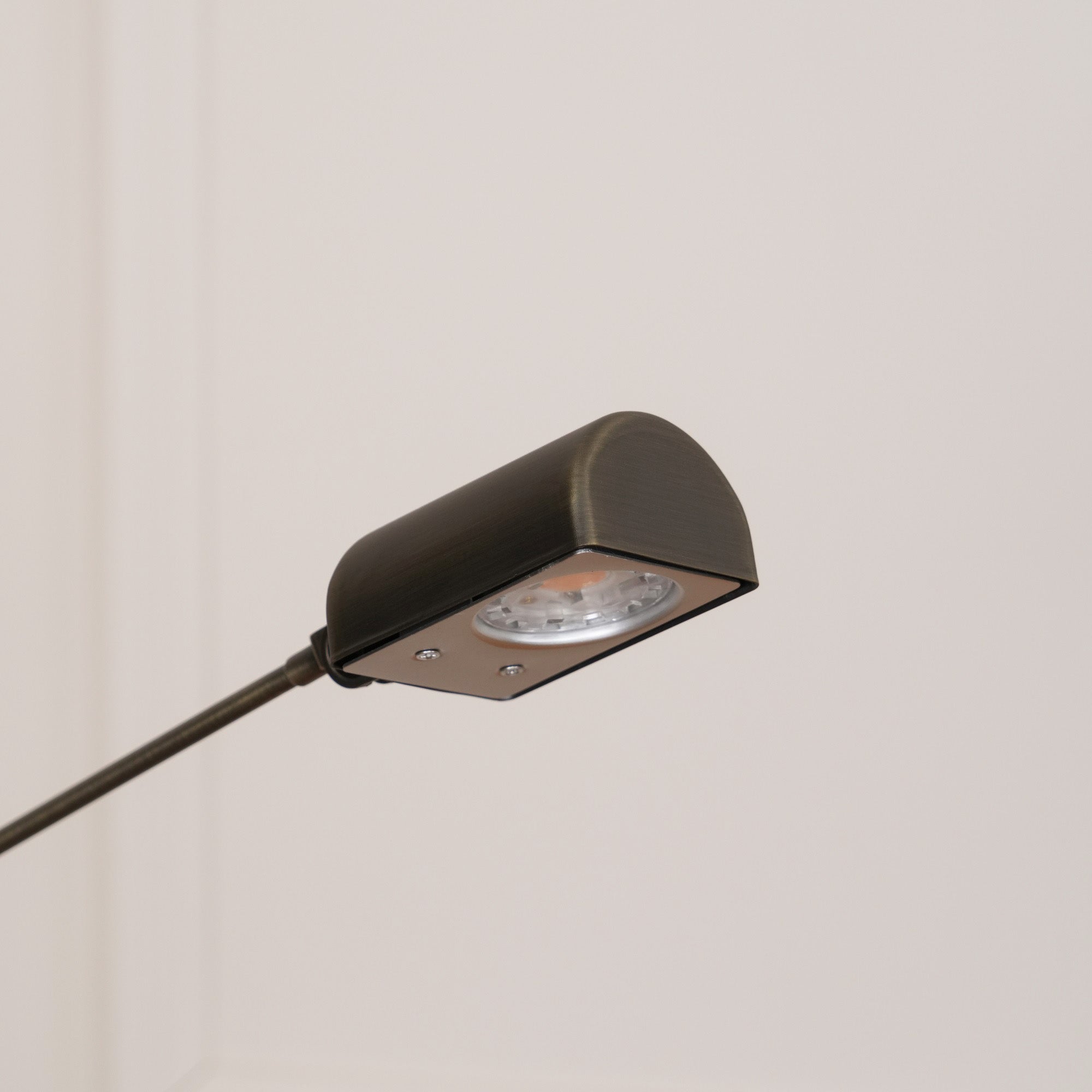 Lampada da terra Lumenvo