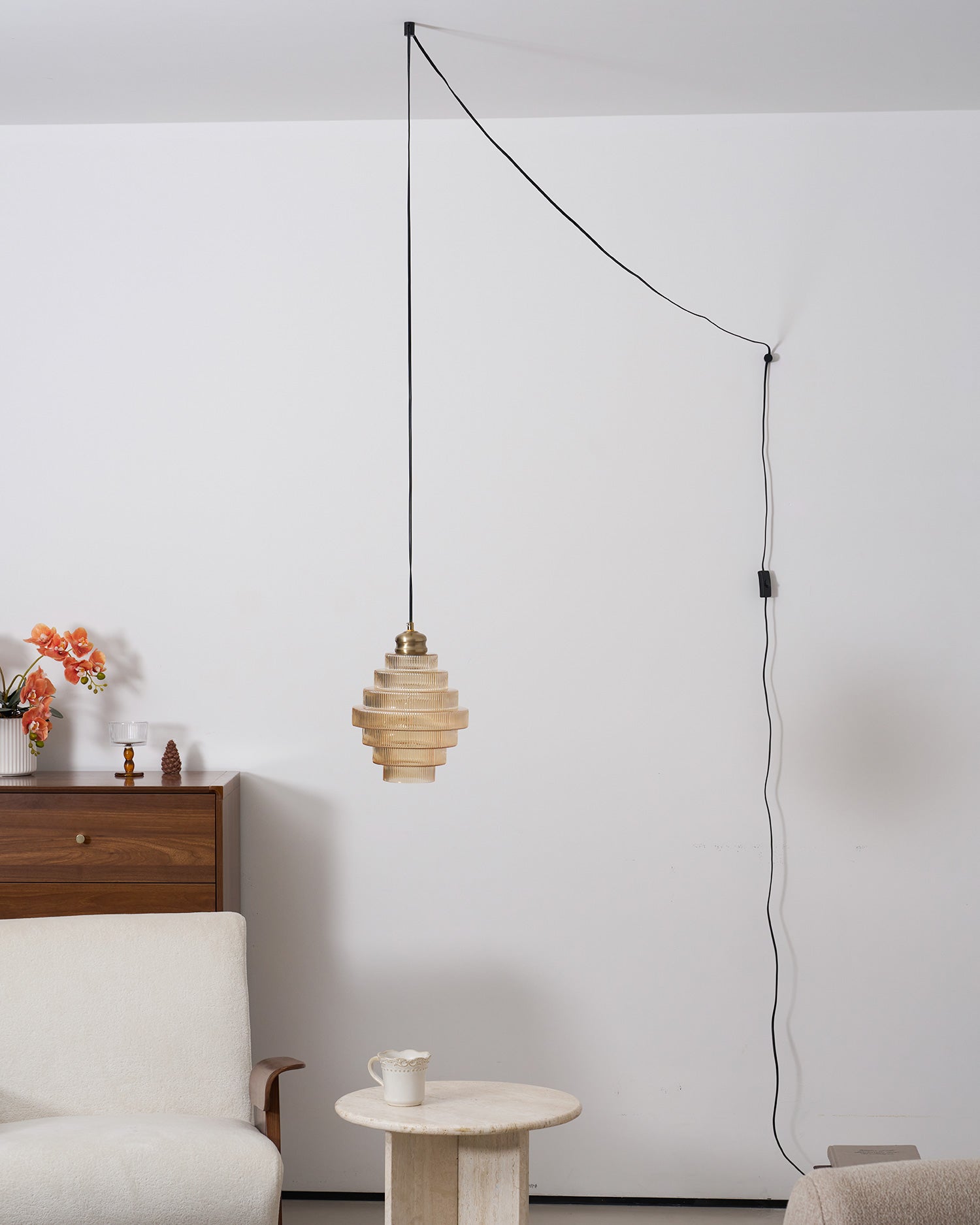 Lampada a sospensione scanalata Braua