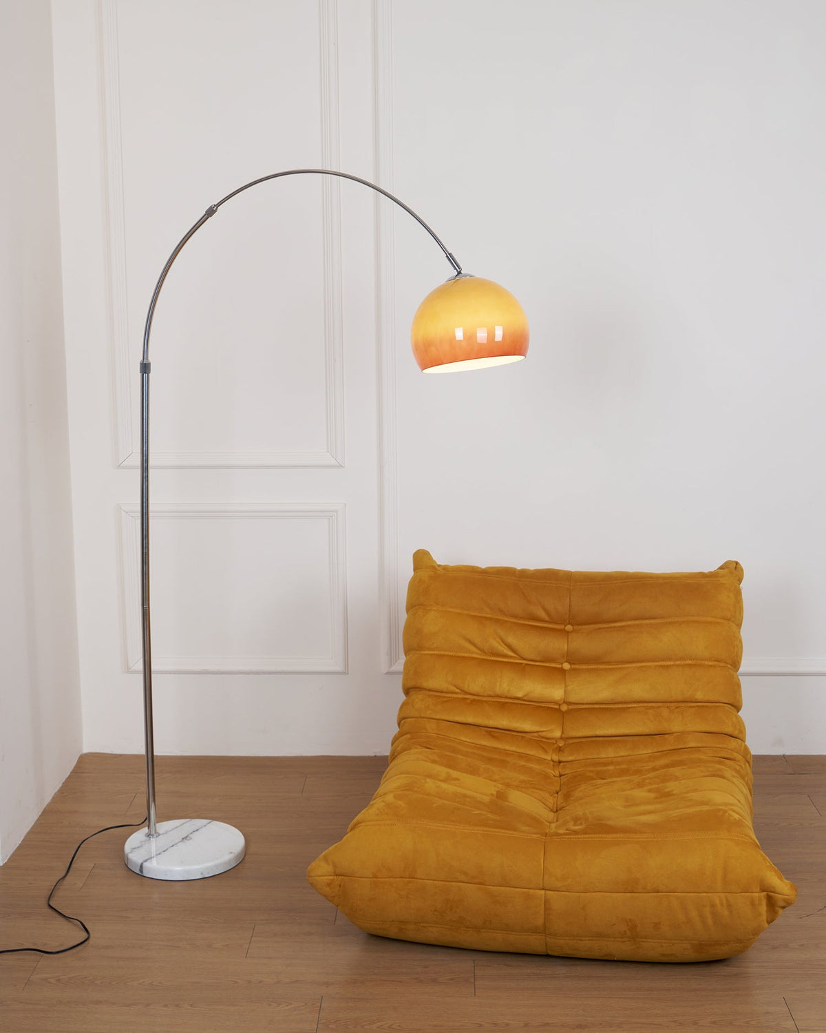 Lampada da terra curva Rovelave