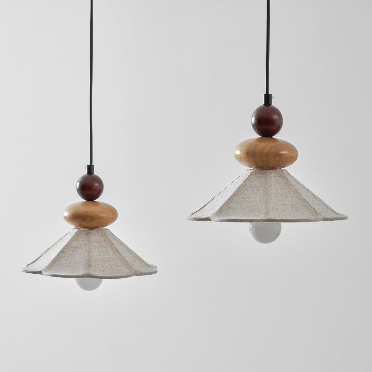 Lampada a sospensione decentrata Tordorava
