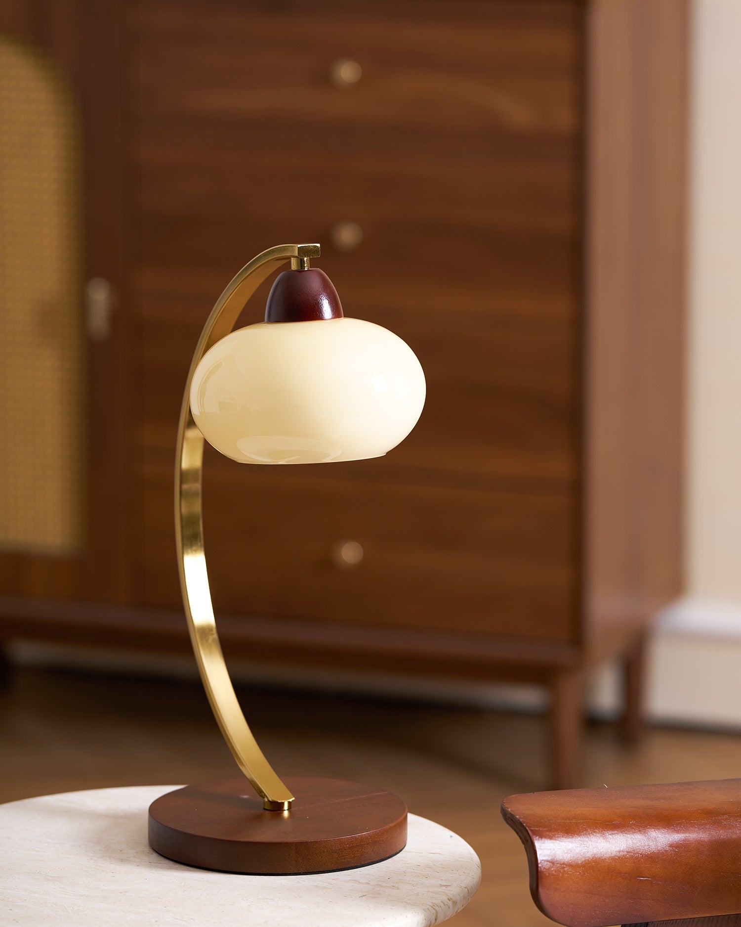 Lampada da tavolo vintage Salevera