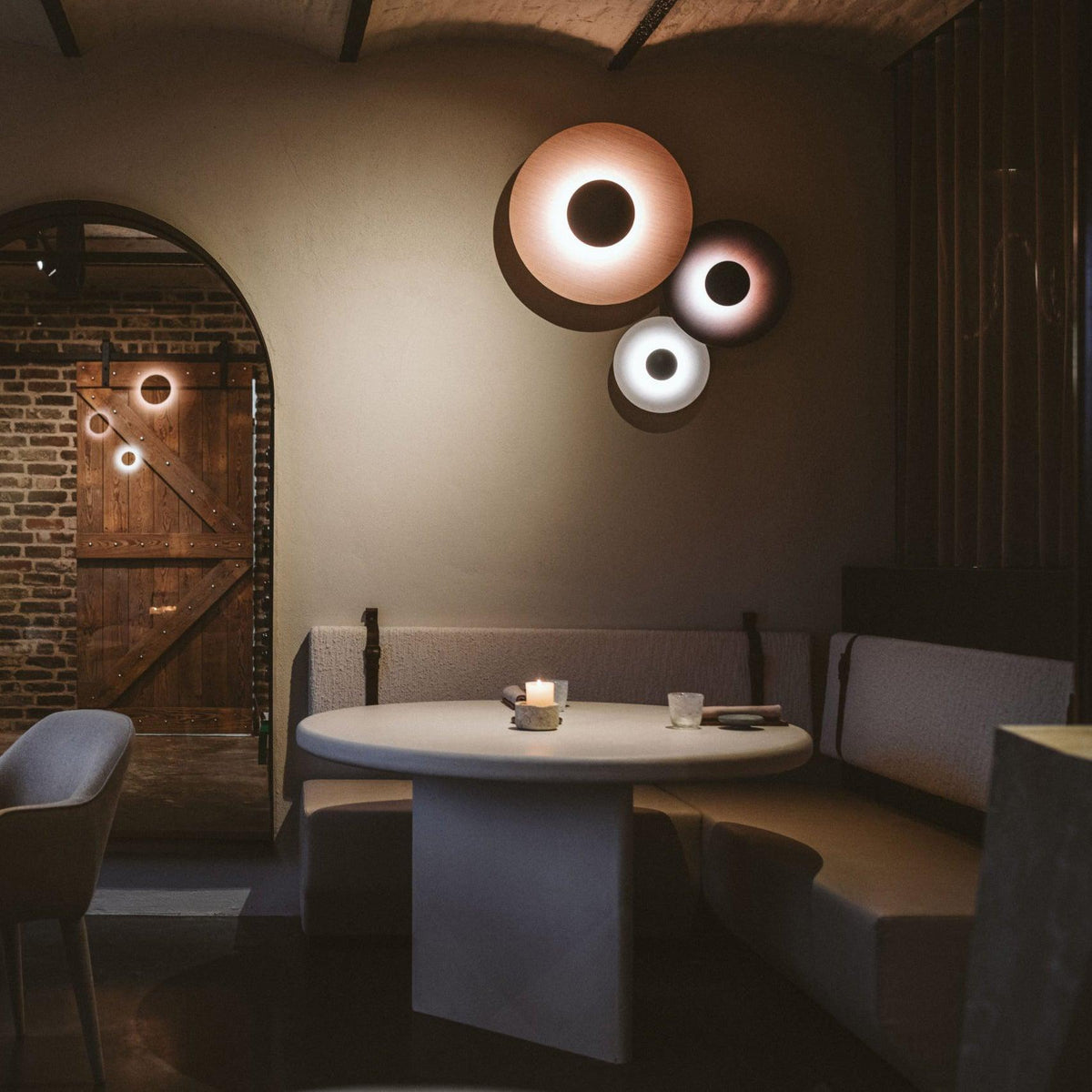 Simplicity Glow Wall Light – detail 14