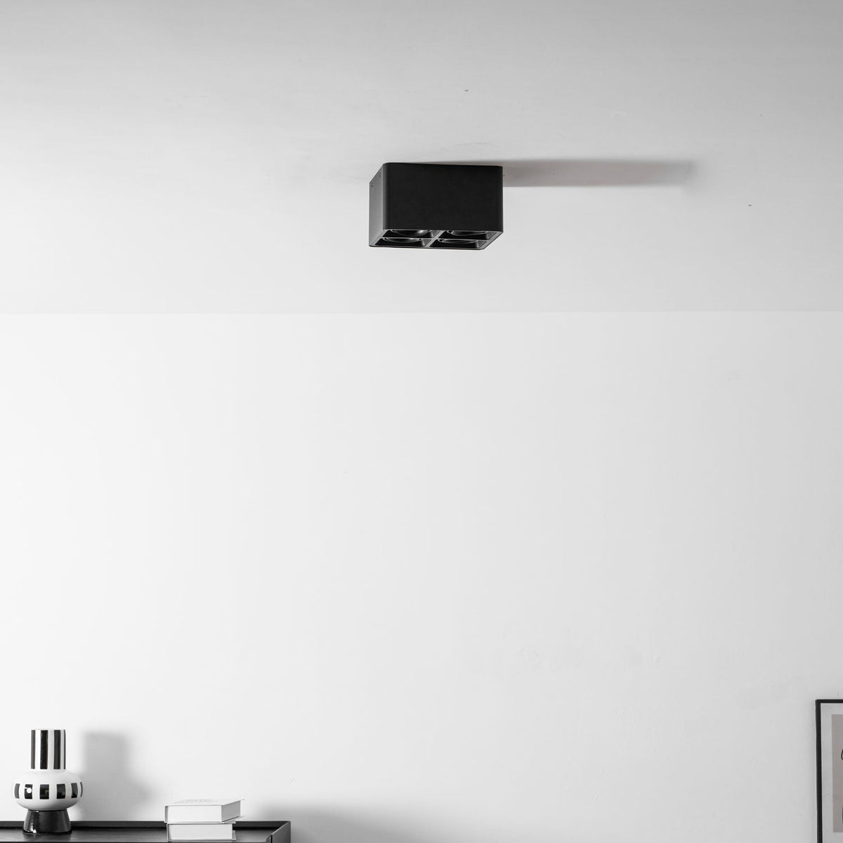 Giyan Surface Spotlight - Vakkerlight