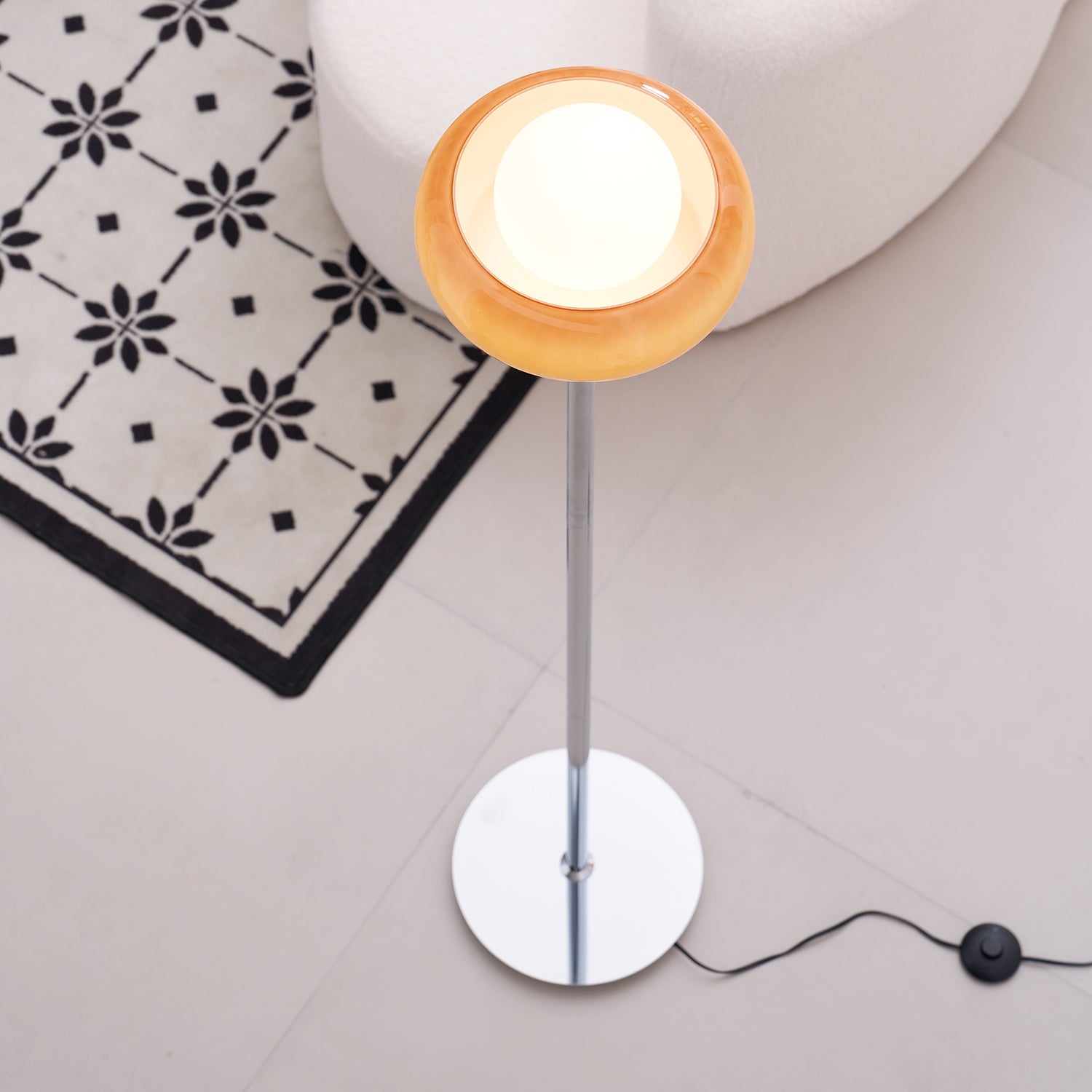 Lampada da terra a globo Avoreno