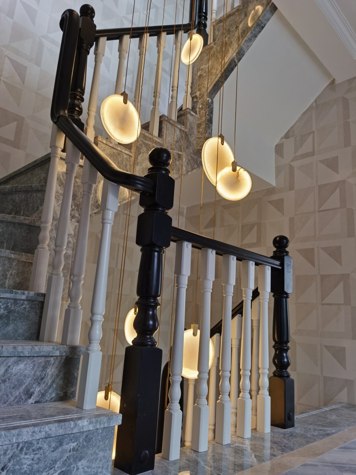 Lampada a sospensione geometrica Falio