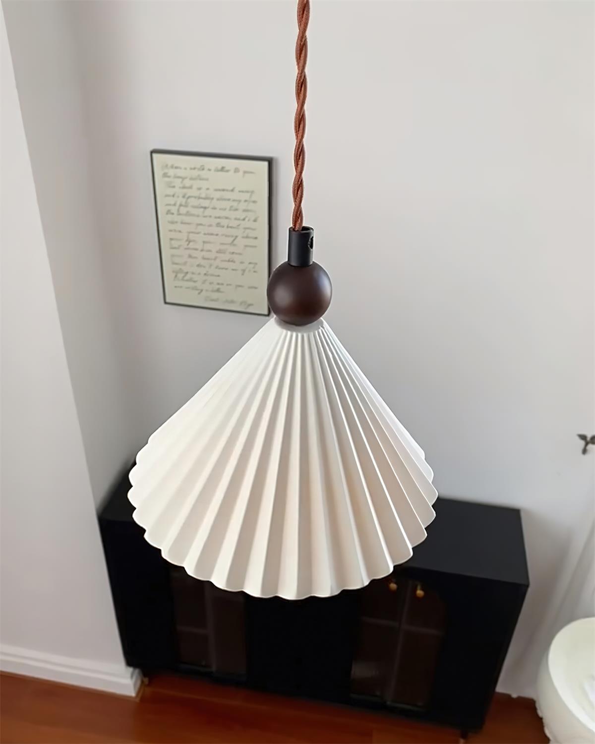 Lampada a sospensione scanalata Paoriavo