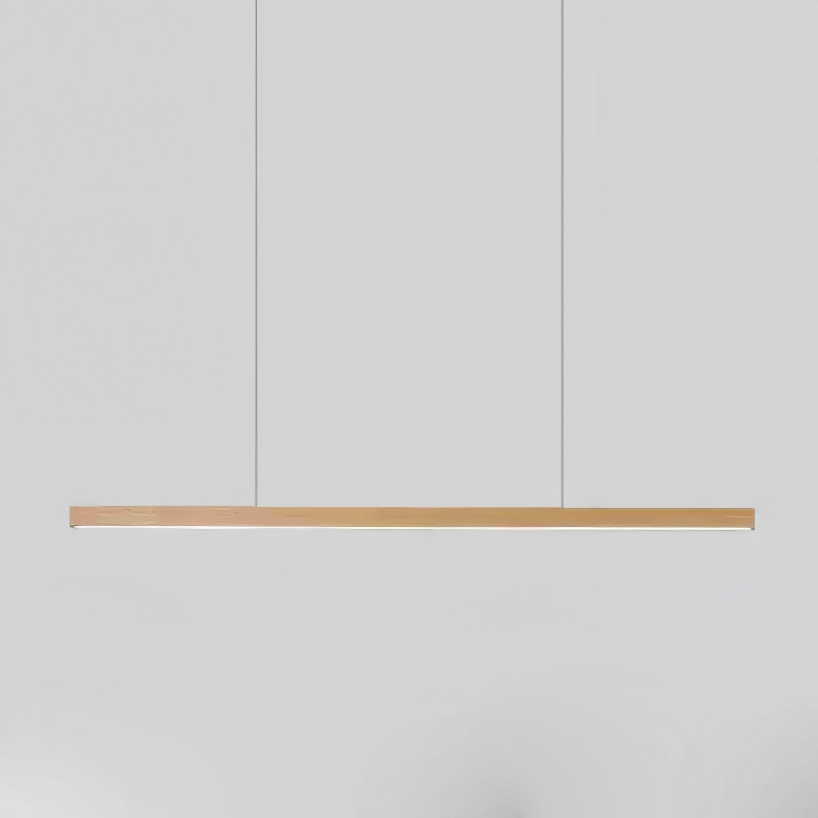 Lampada a sospensione lineare Lioriiro