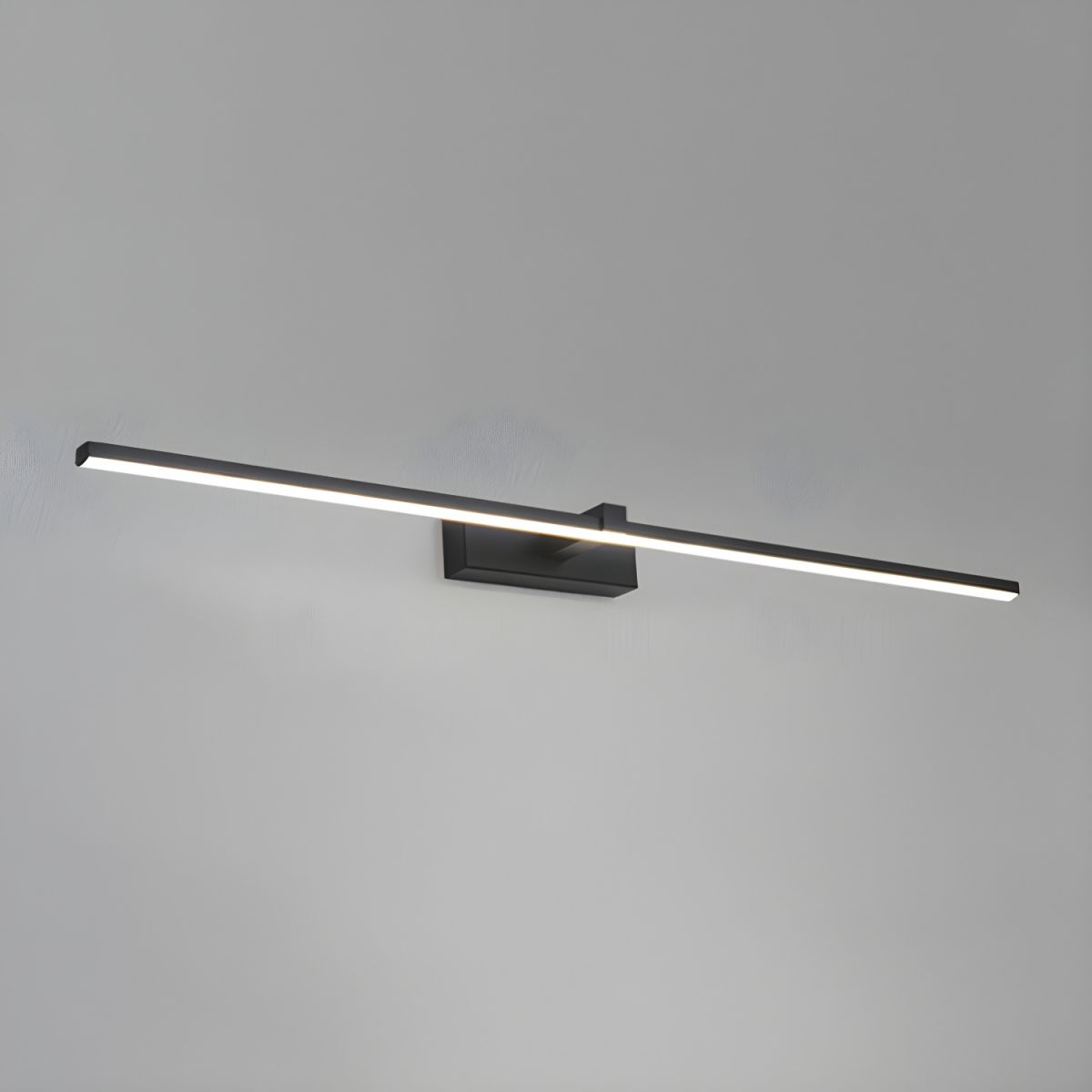 Applique da parete lineare Silavella