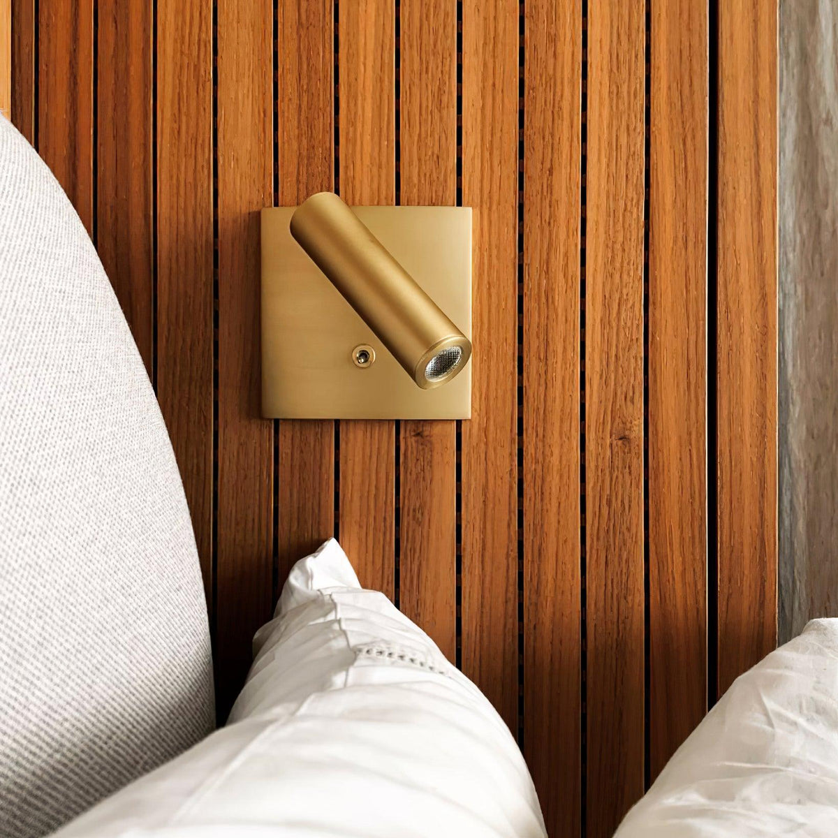Applique da parete minimalista Giavetto
