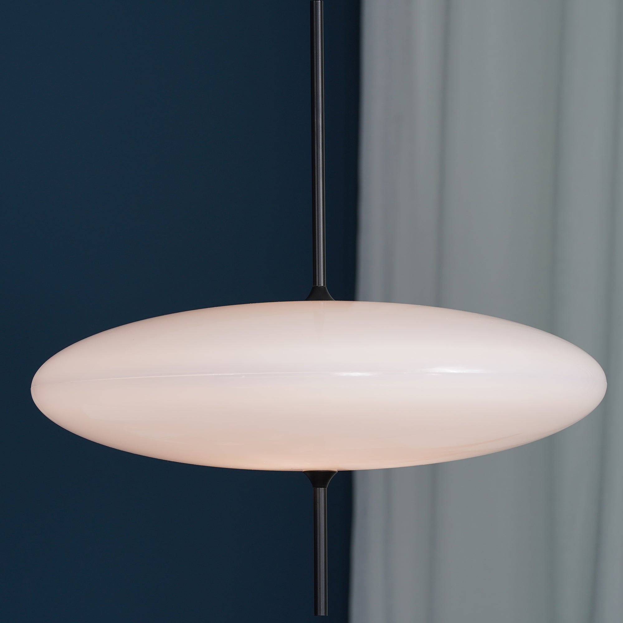 Lampada a sospensione ellittica Chiavvera