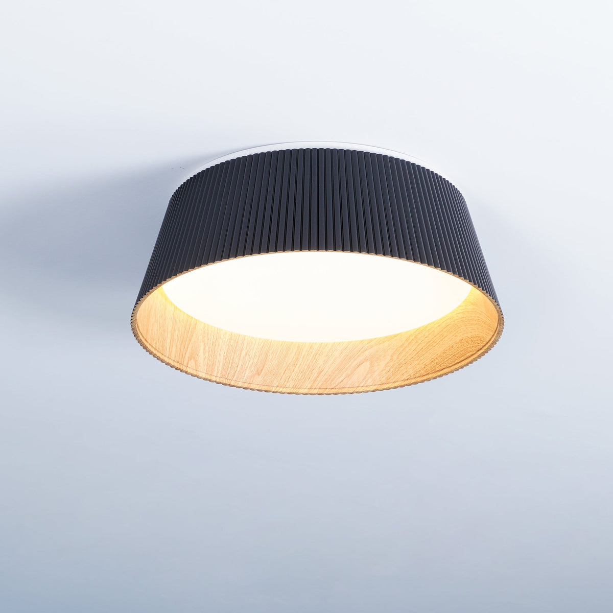 Modern Ribbed Ceiling Light – detail 15