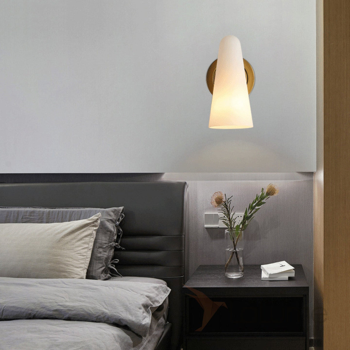 Montfaucon Wall Lamp – detail 17