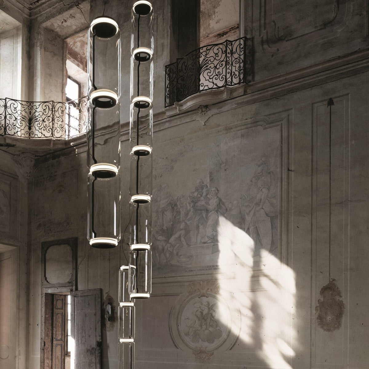 Lampada a sospensione minimalista Feroera