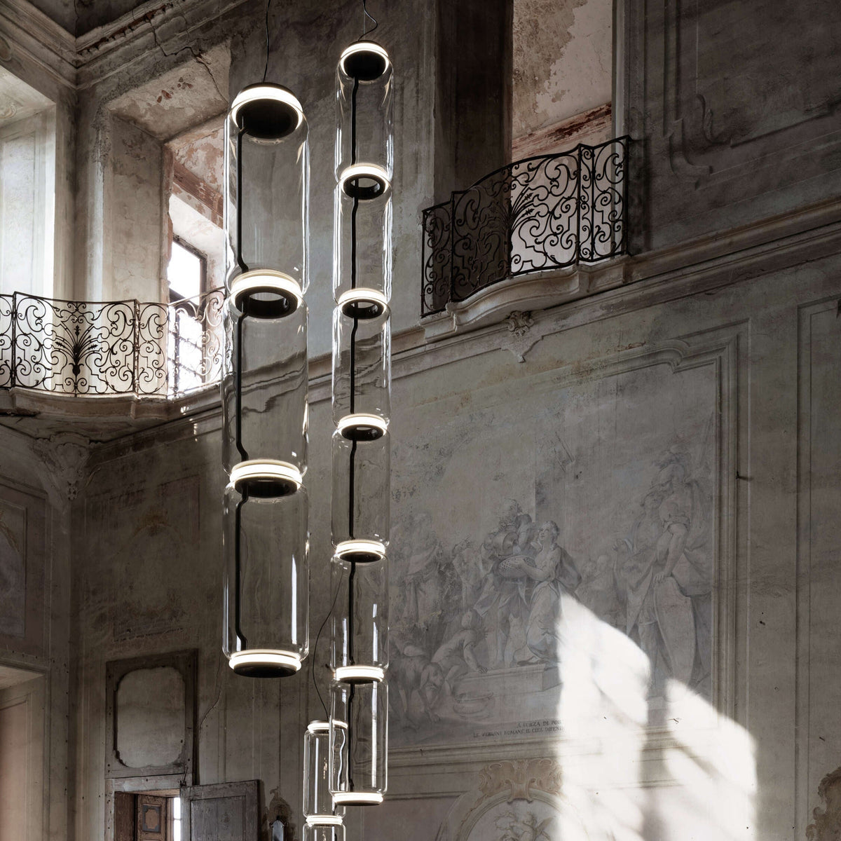 Lampada a sospensione minimalista Feroera