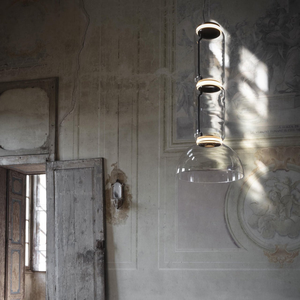 Lampada a sospensione minimalista Feroera