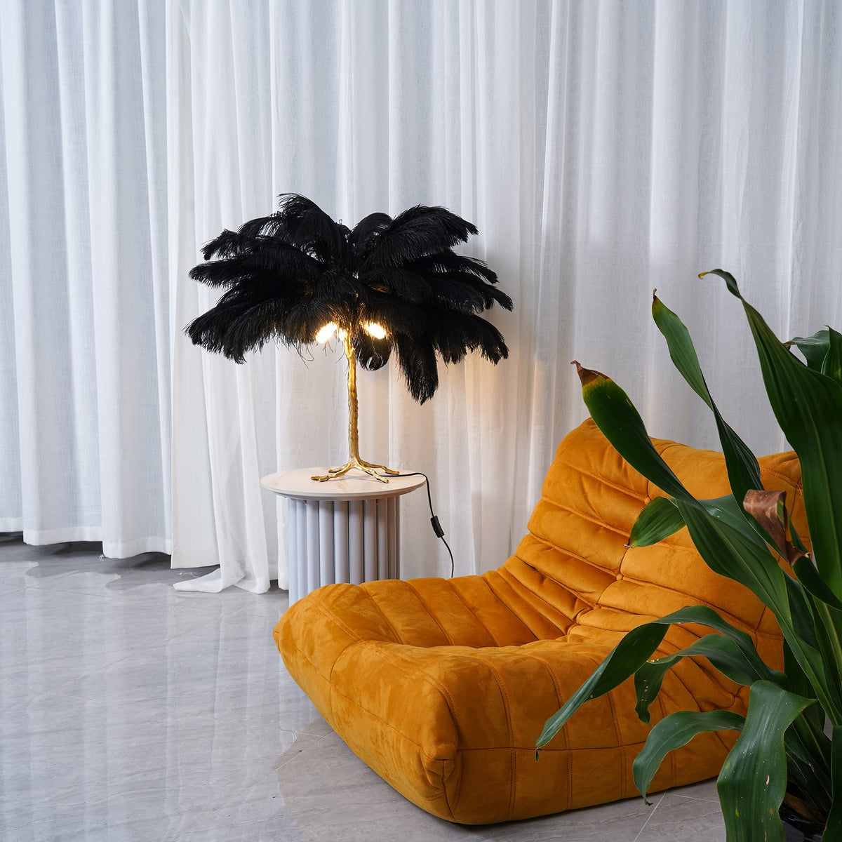 Ostrich Feather Table Lamp – detail 20