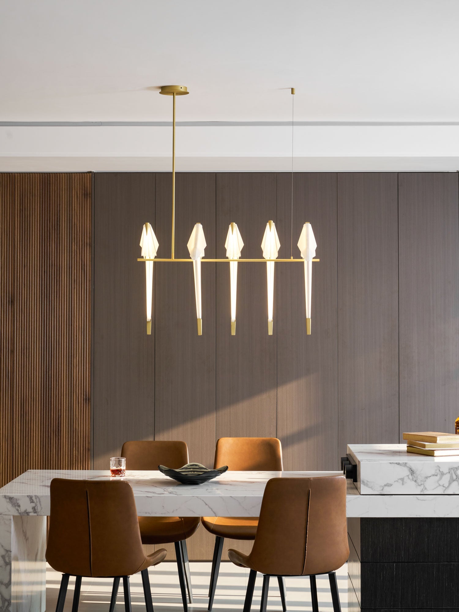 Lampadario lineare Lavela
