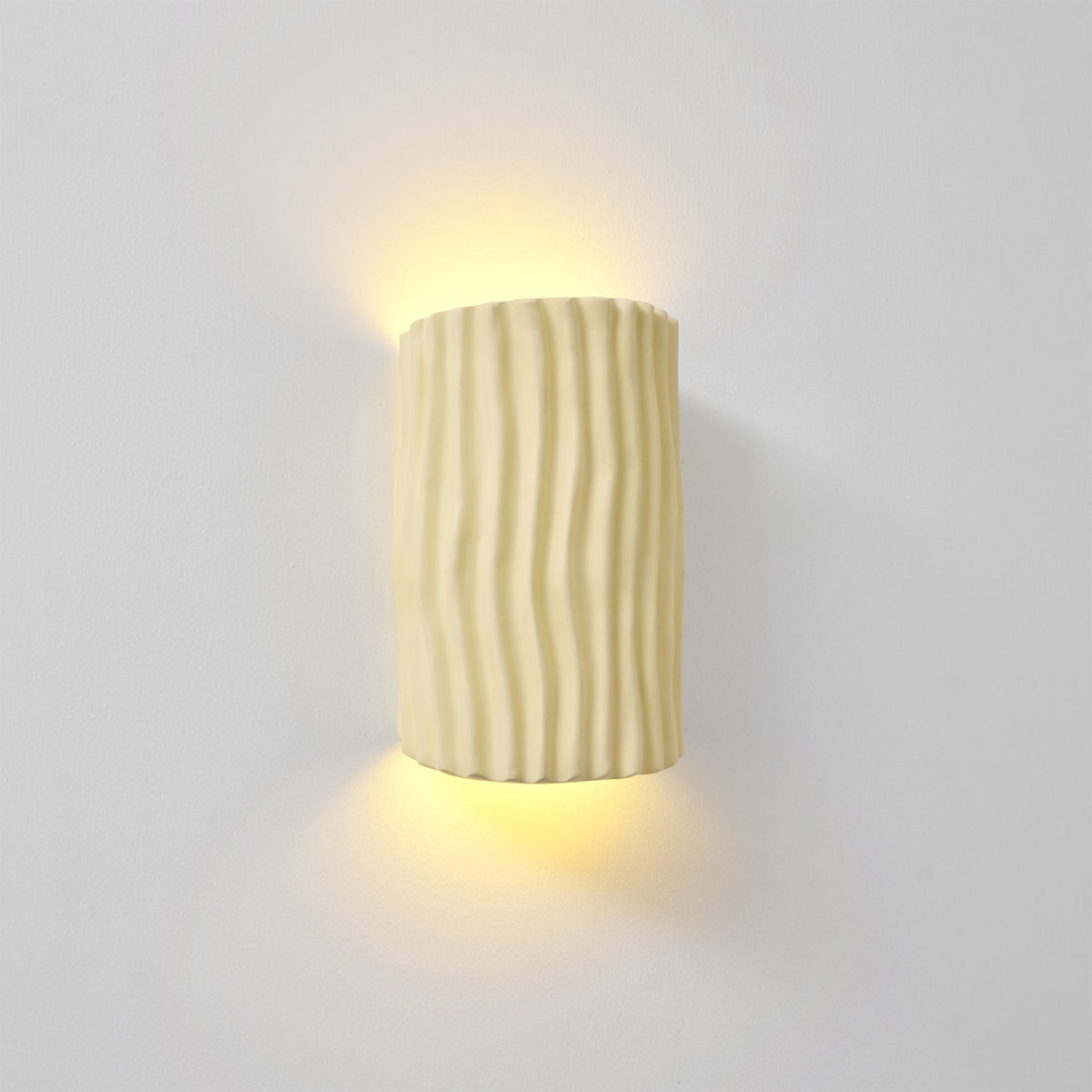 Pleated Resin Wall Lamp – detail 10