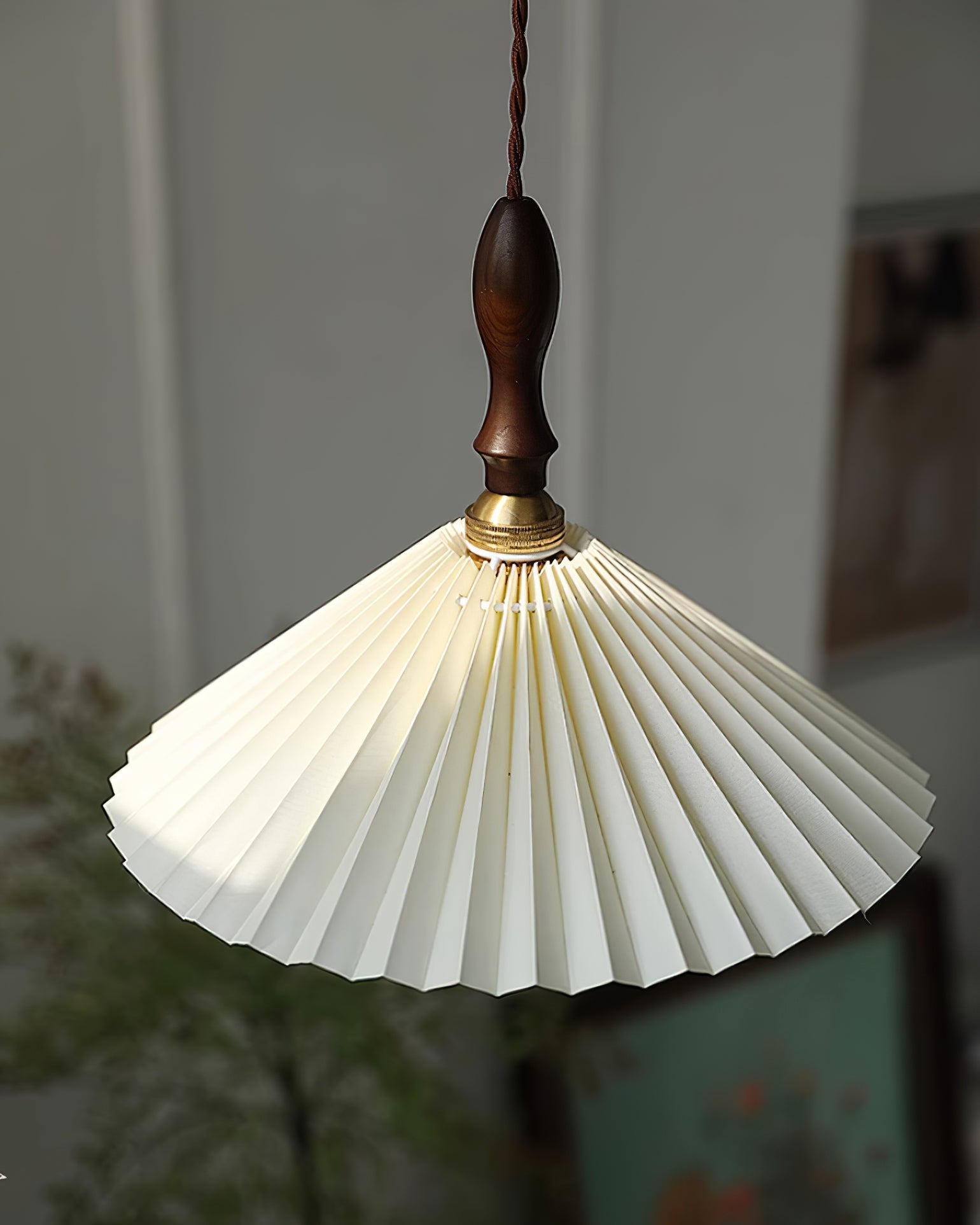 Lampada a sospensione plissettata Lavelale