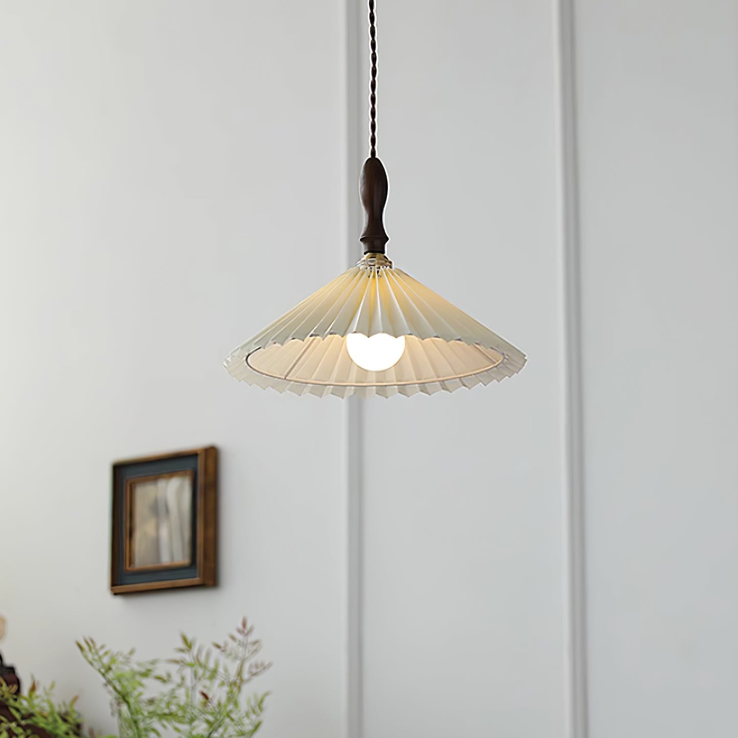Lampada a sospensione plissettata Lavelale