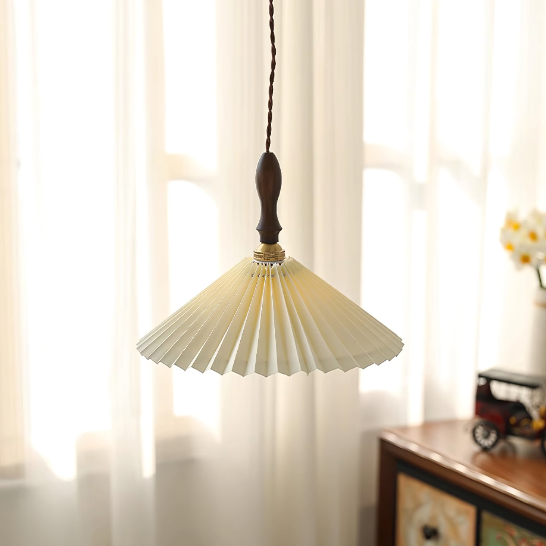 Lampada a sospensione plissettata Lavelale