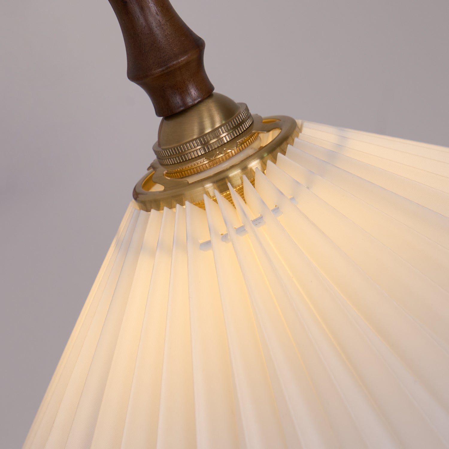 Lampada a sospensione plissettata Lavelale