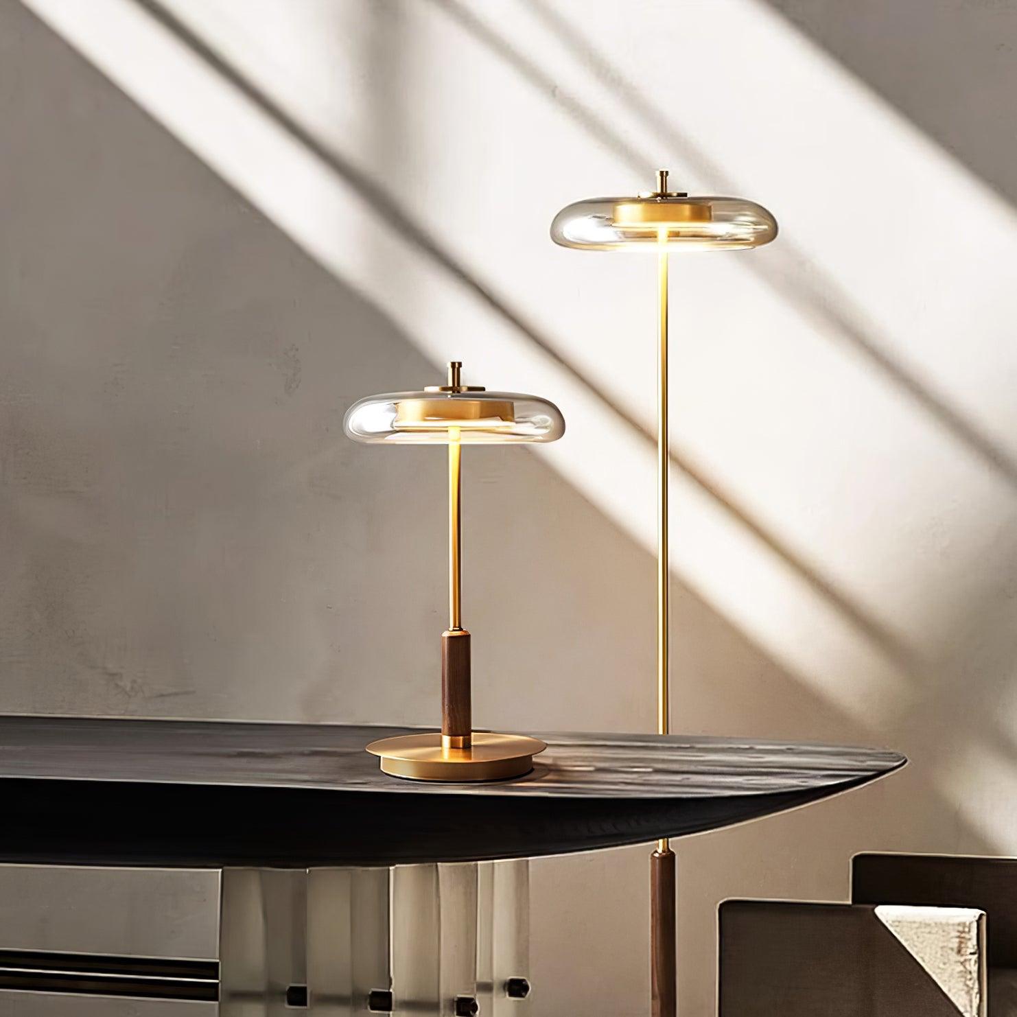 Lampada da tavolo Nelineno