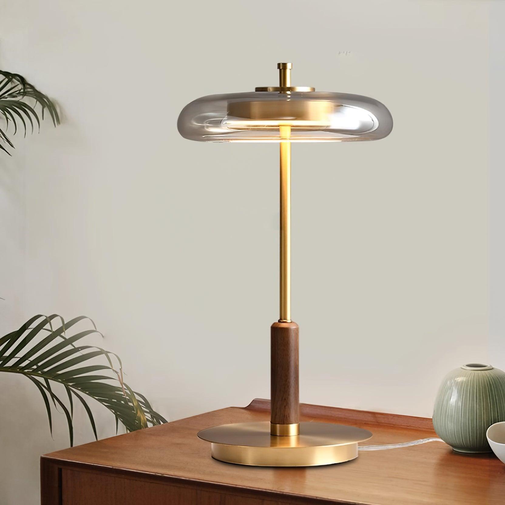 Lampada da tavolo Nelineno