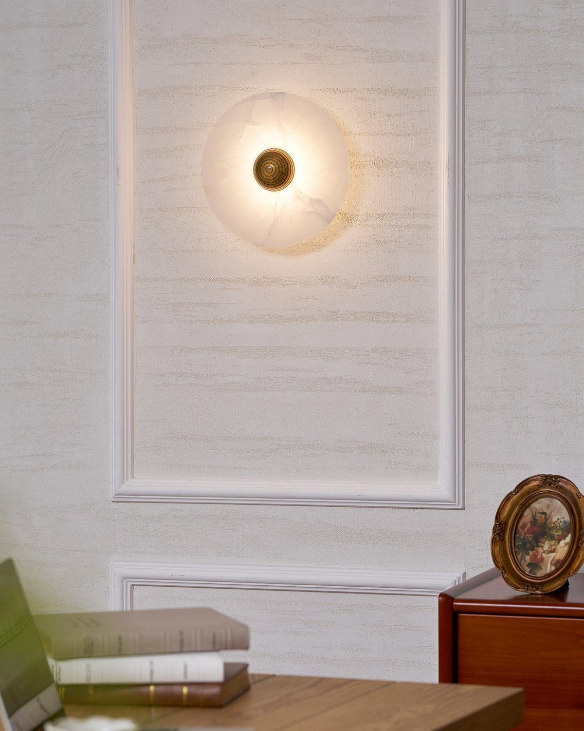 Nayra Alabaster Wall Lamp - Vakkerlight