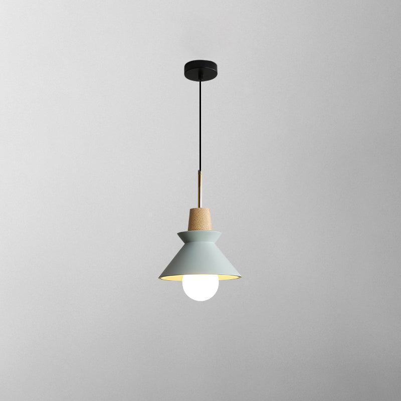 Lampada a sospensione conica Ferami