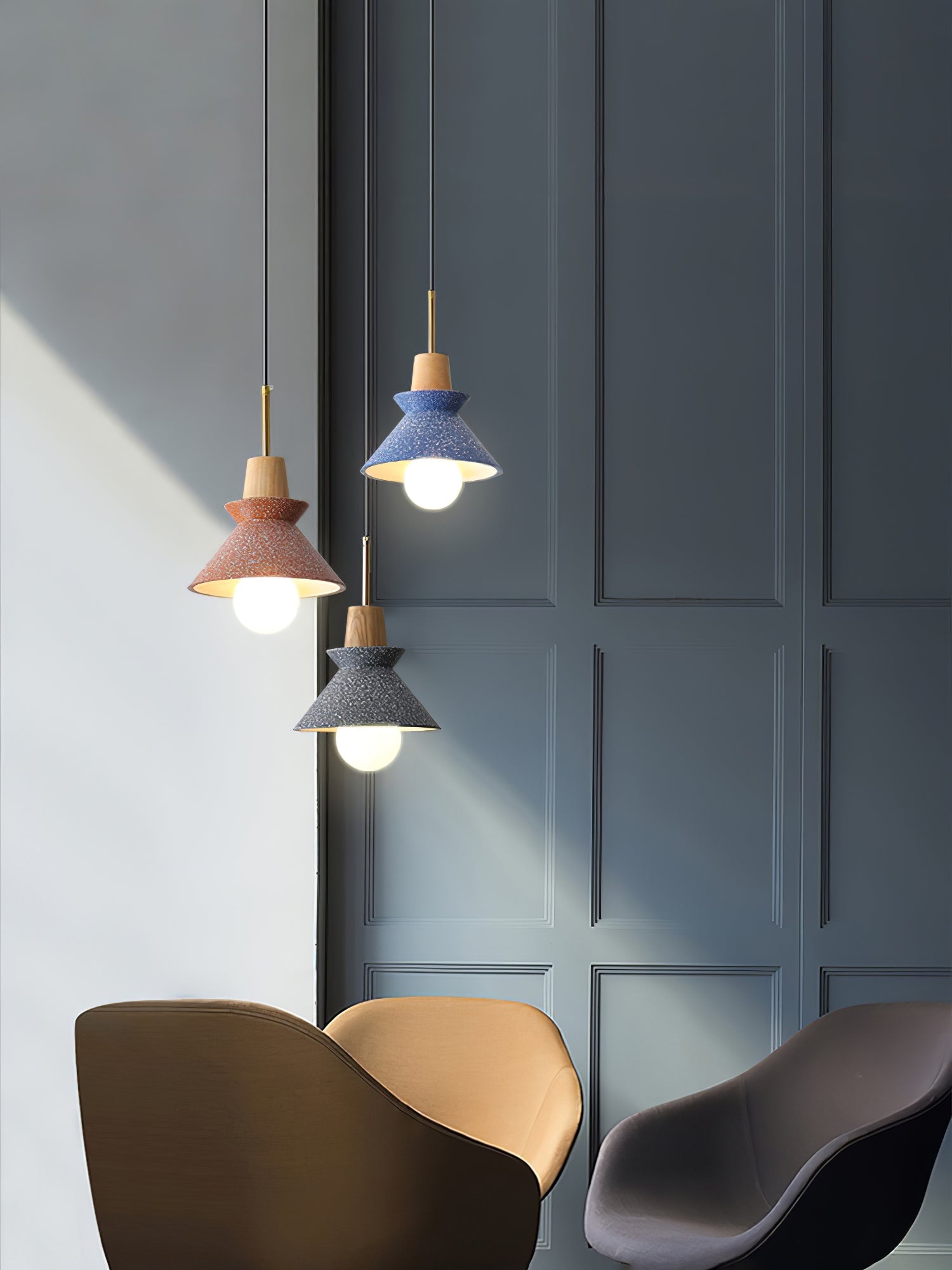 Lampada a sospensione conica Ferami