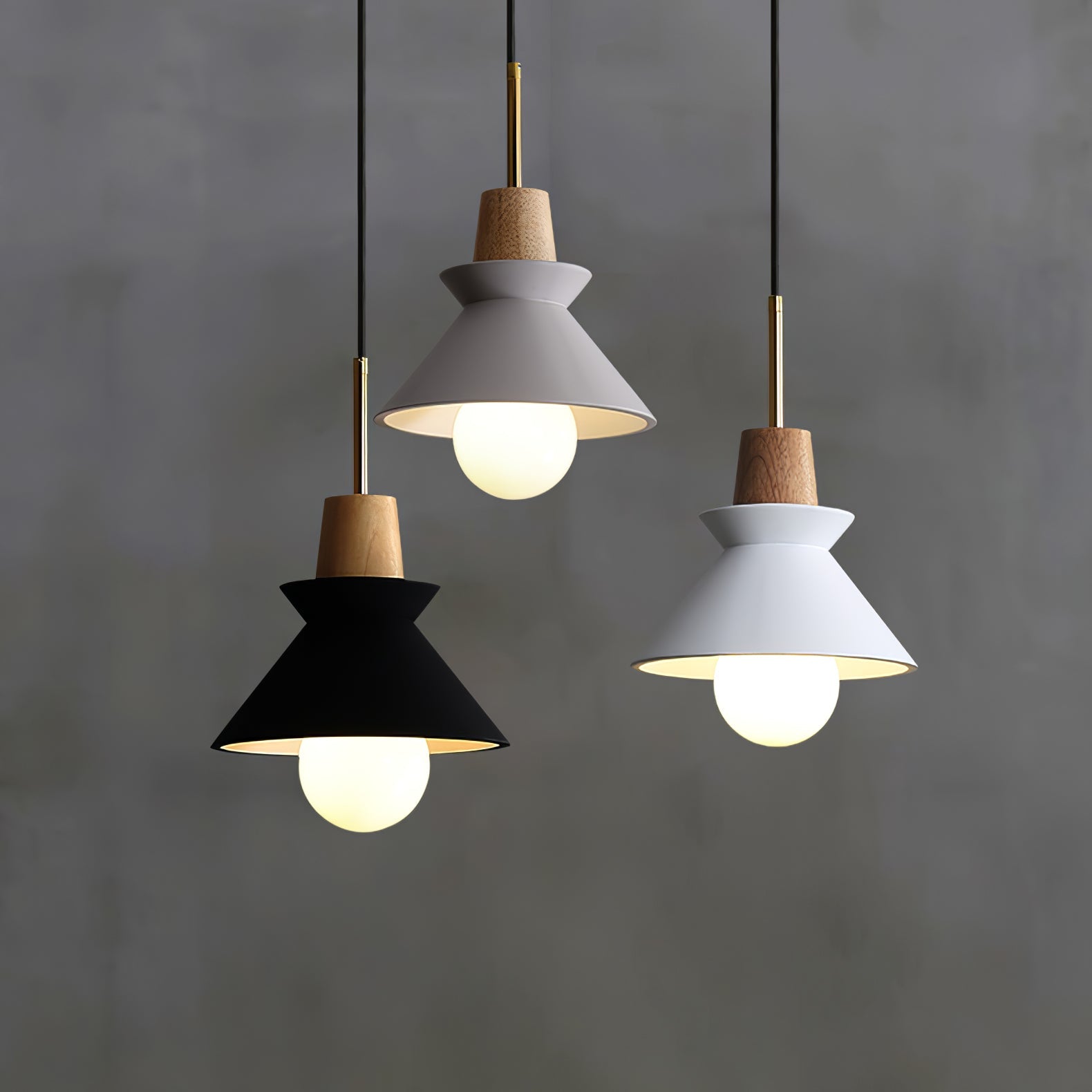 Lampada a sospensione conica Ferami