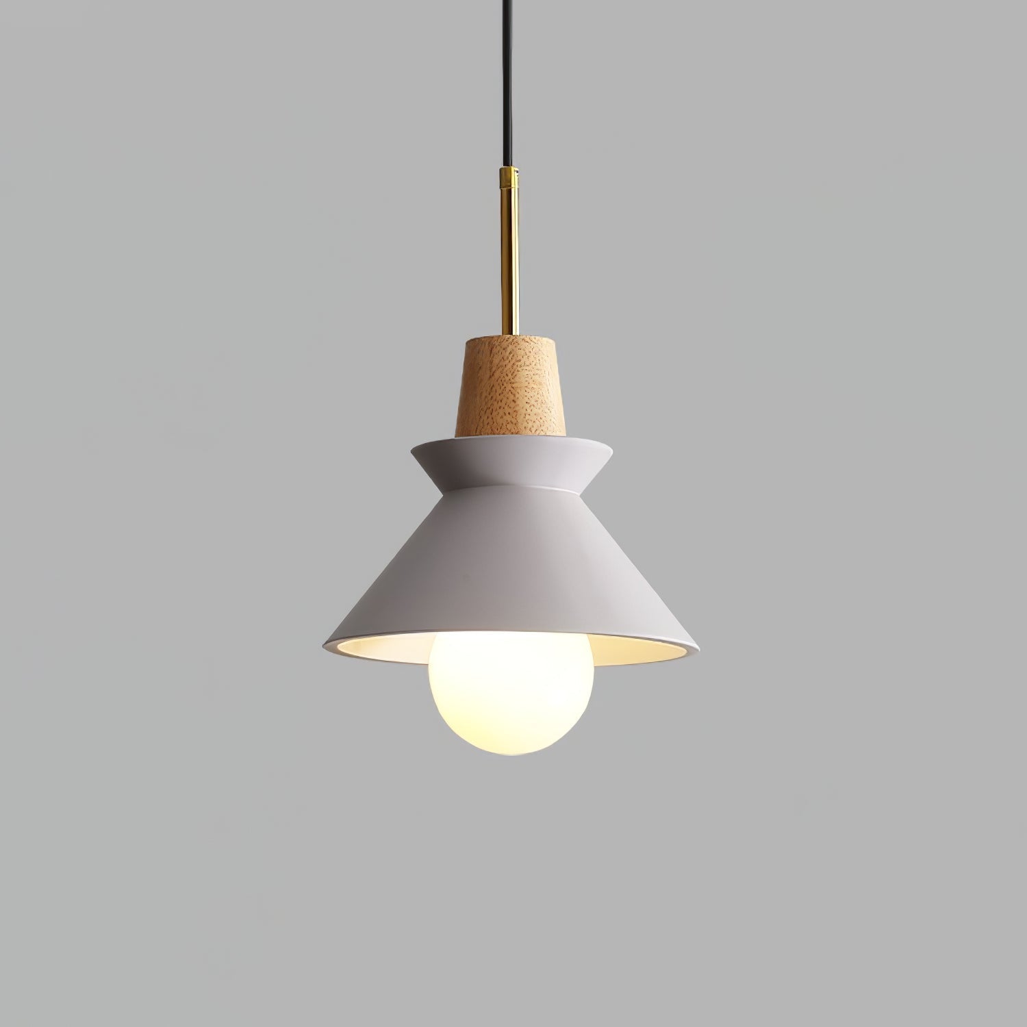 Lampada a sospensione conica Ferami