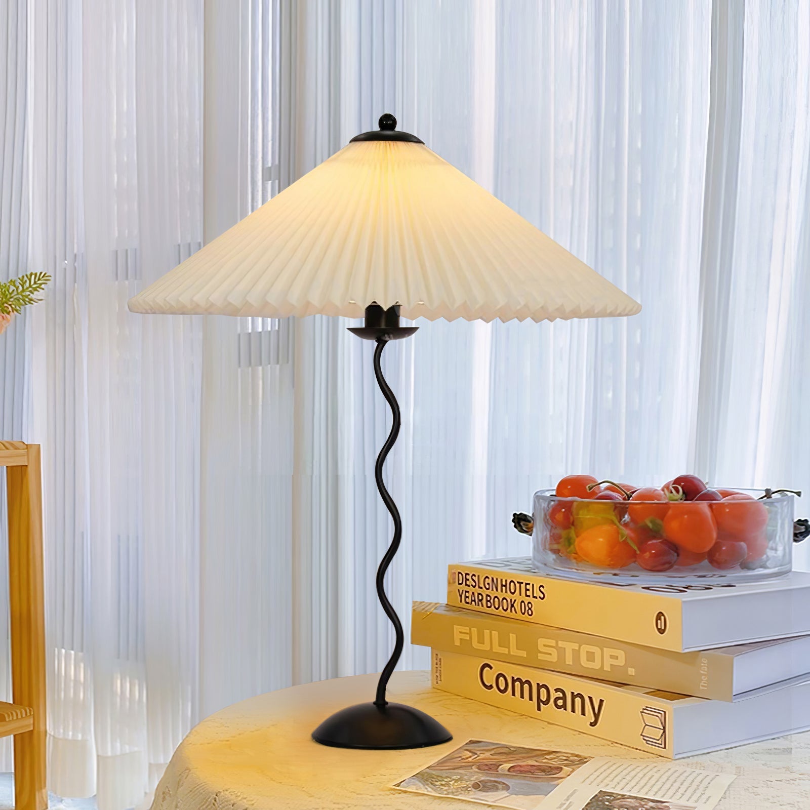 Lampada da tavolo ondulata Venelana