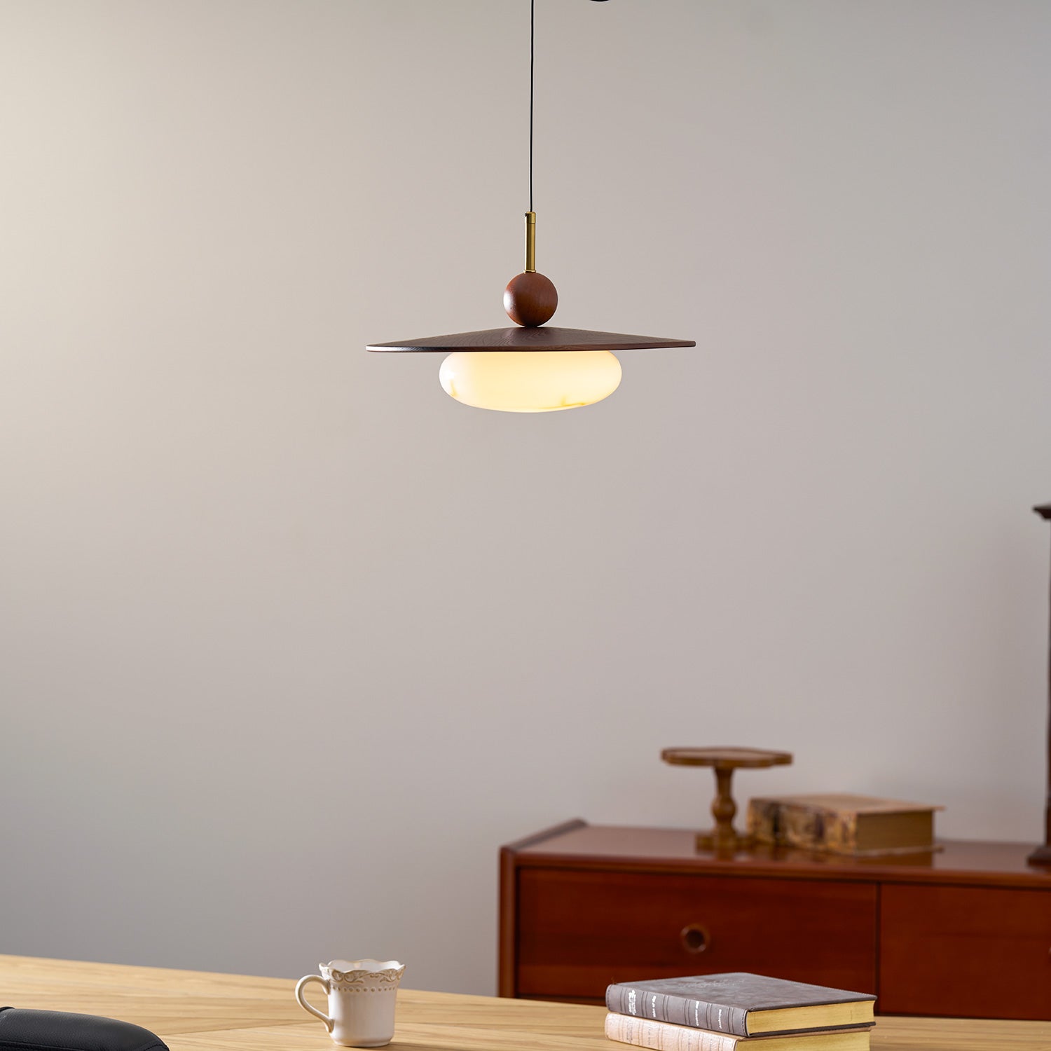 Lampada a sospensione orientabile Avinovi