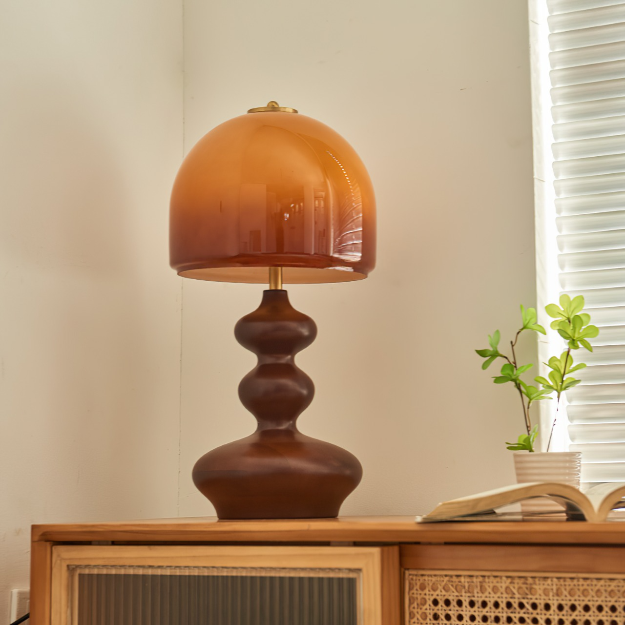 Lampada da tavolo Tanelira
