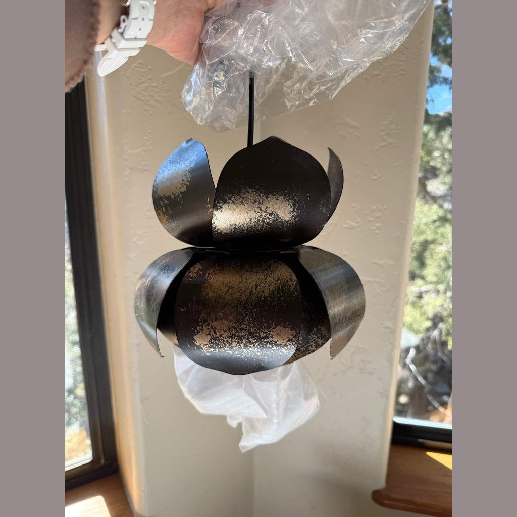 Lampada a sospensione floreale Dolaveno