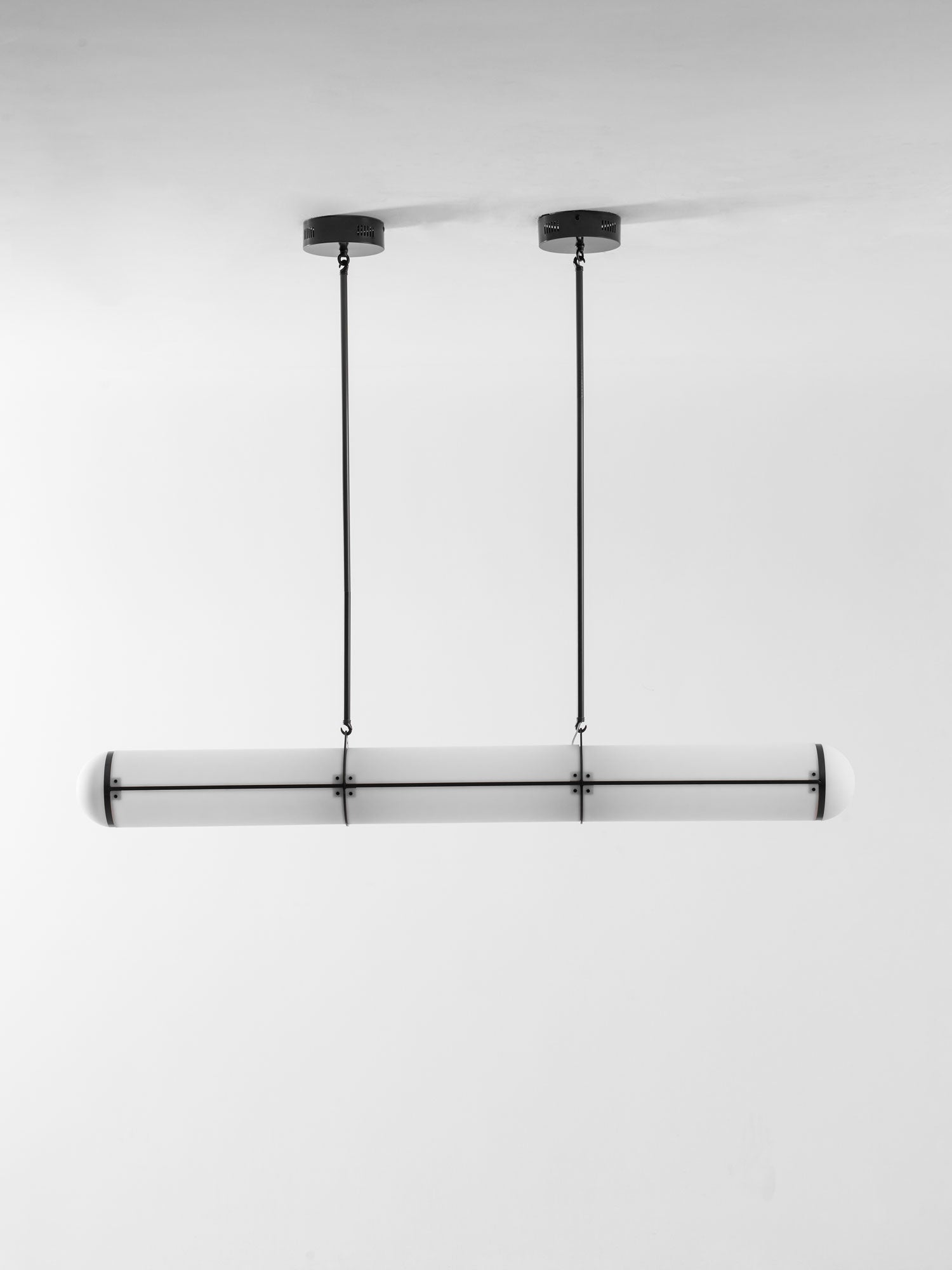Lampada a sospensione lineare Aronale