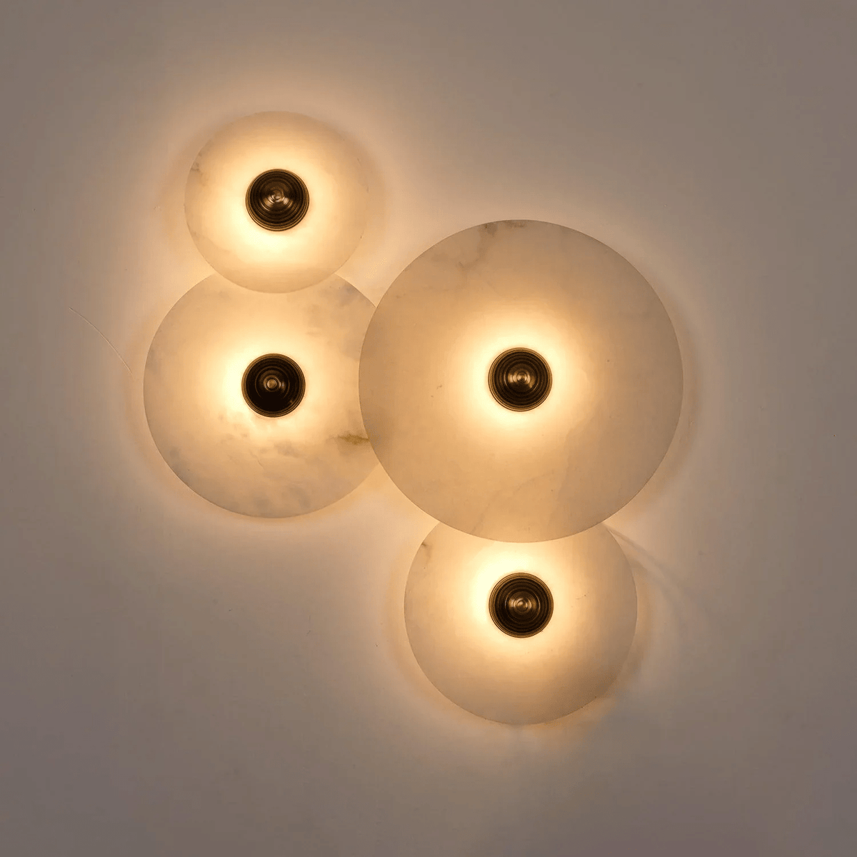 Nayra Alabaster Wall Lamp - Vakkerlight