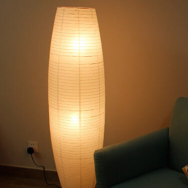 Lampada da terra minimalista Serenvo