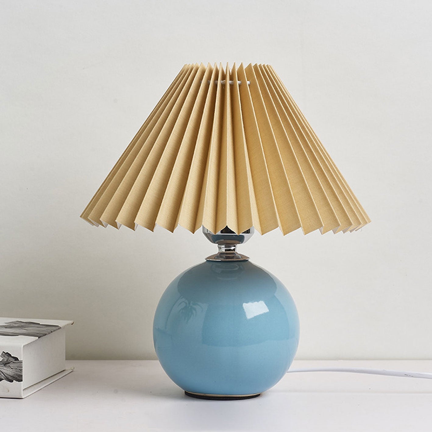 Lampada da tavolo vintage Pelenora