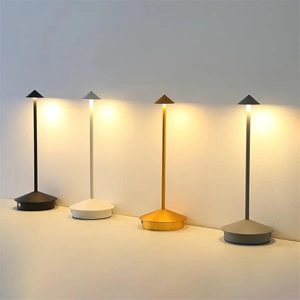 Lampada da tavolo conica Lumiana