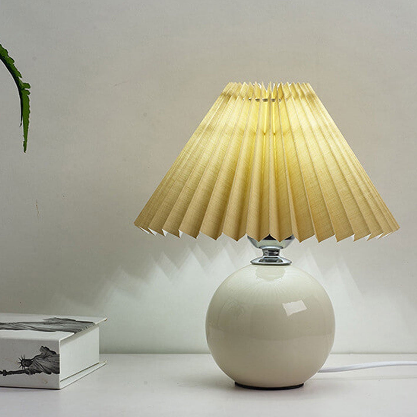 Lampada da tavolo vintage Pelenora