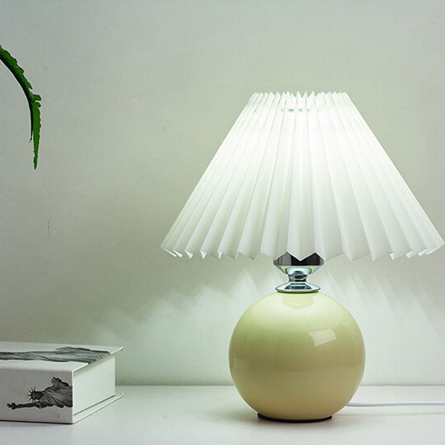 Lampada da tavolo vintage Pelenora