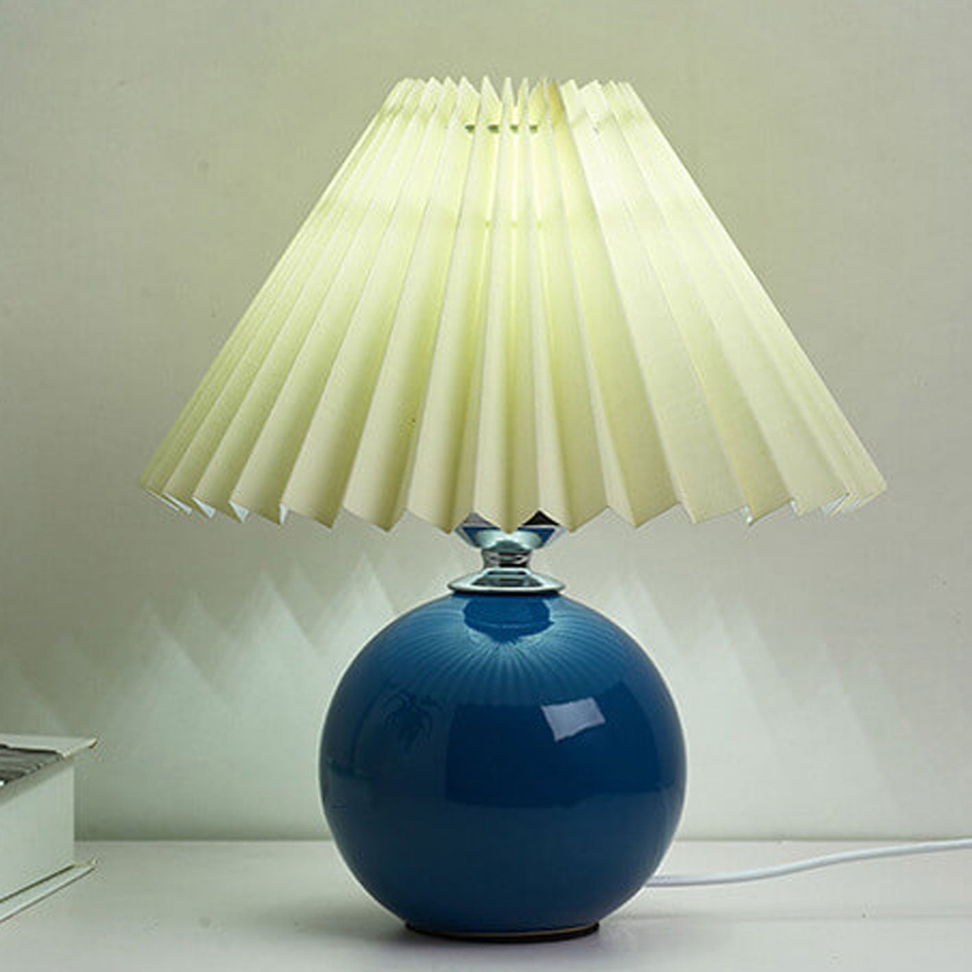 Lampada da tavolo vintage Pelenora